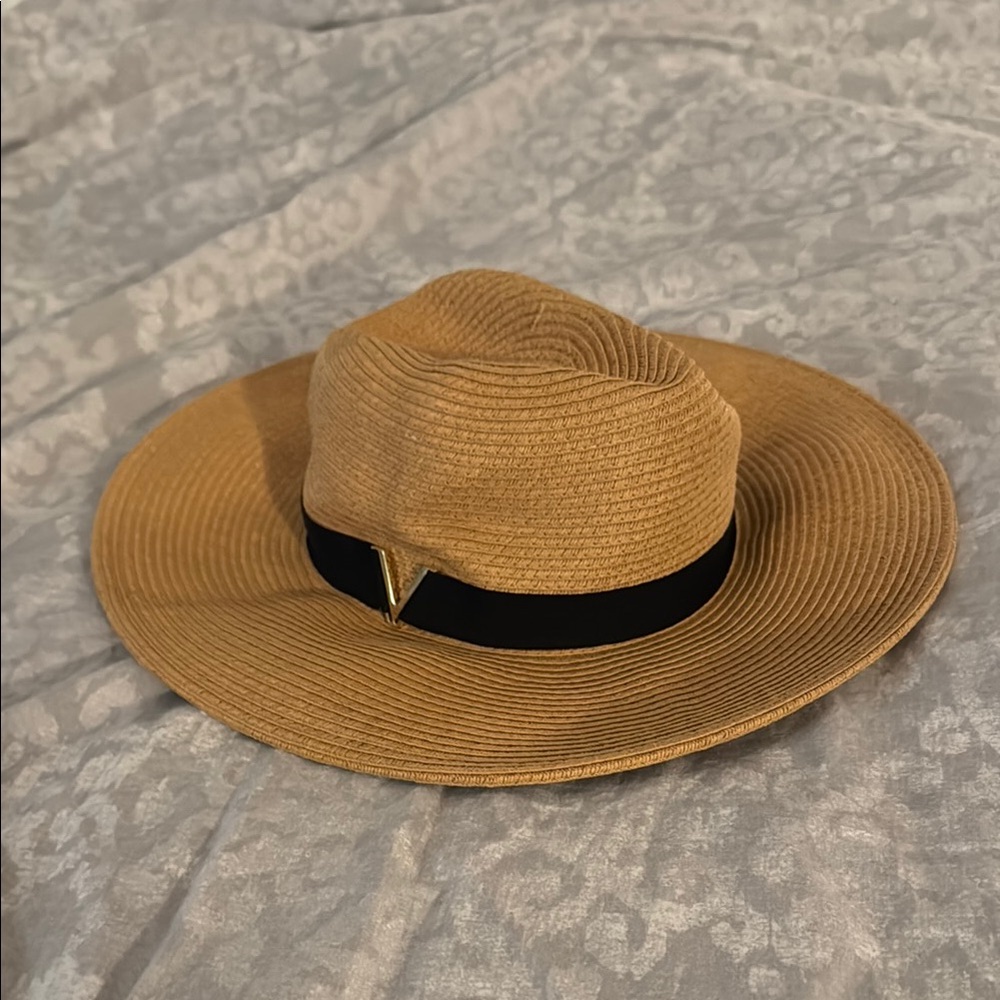 Vince Camuto Tan and Black Wide-Brim Hat
